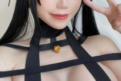 Ain-Nguyen-cosplay-Yor-Forger-11