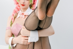 gai-xinh-cosplay-bunny-girl-300