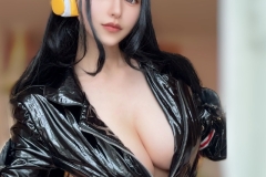 gai-xinh-cosplay-nico-robin-one-piece-207