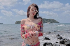 ho-ngoc-y-nhi-bikini-5