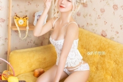 streamer-phan-hoang-thien-thy-24