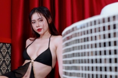 hot-tiktoker-viet-phuong-thoa-bikini-105