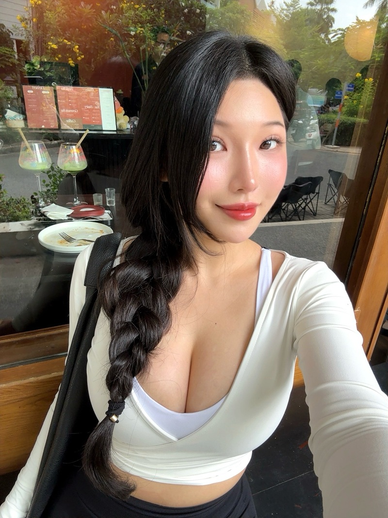 Ảnh Duyên Híp hot 2026 body ngày càng chuẩn