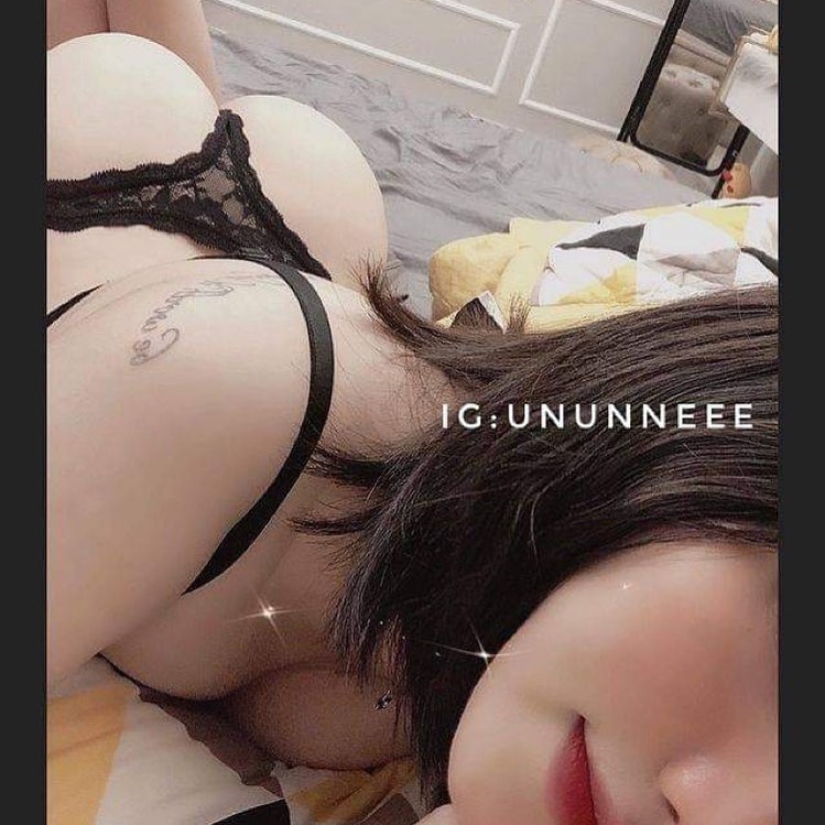 99+ Ảnh Ununneee show hàng khoe body cực kích thích 6