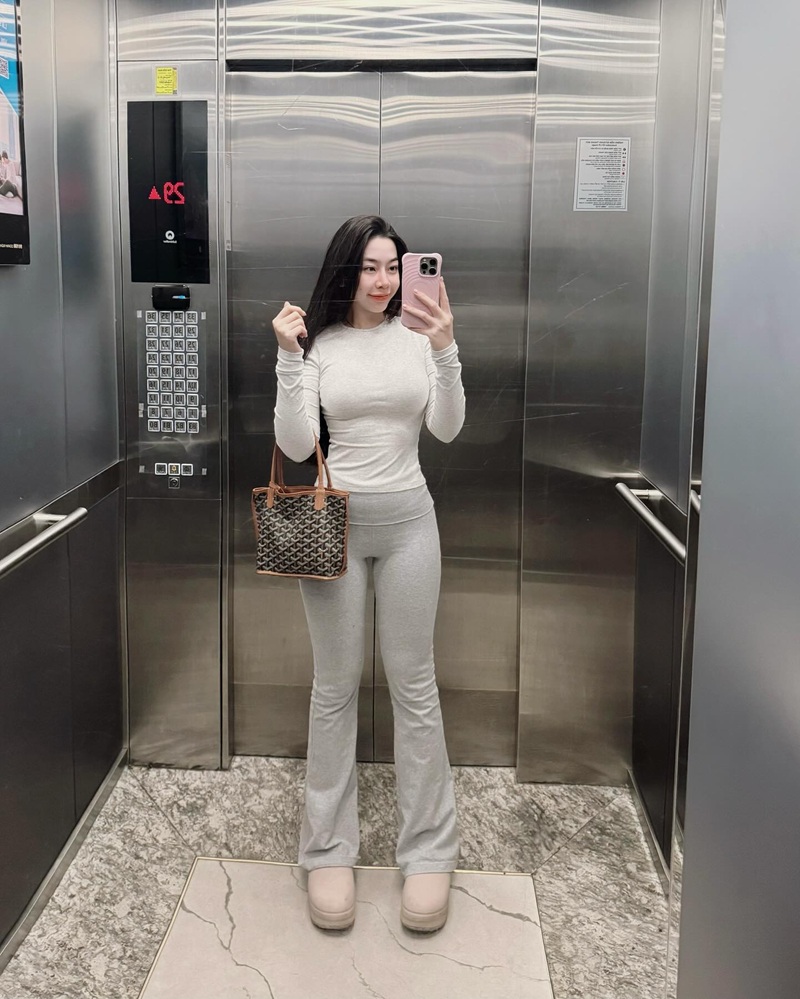 Ảnh TikToker Nguyễn Bích Uyển My cực xinh trong outfit hồng