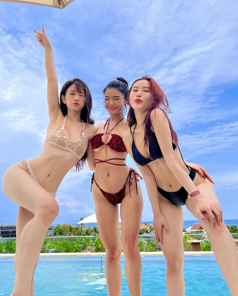 Hot Girl Lê Bống Mặc Bikini Khoe Eo Con Kiến 2