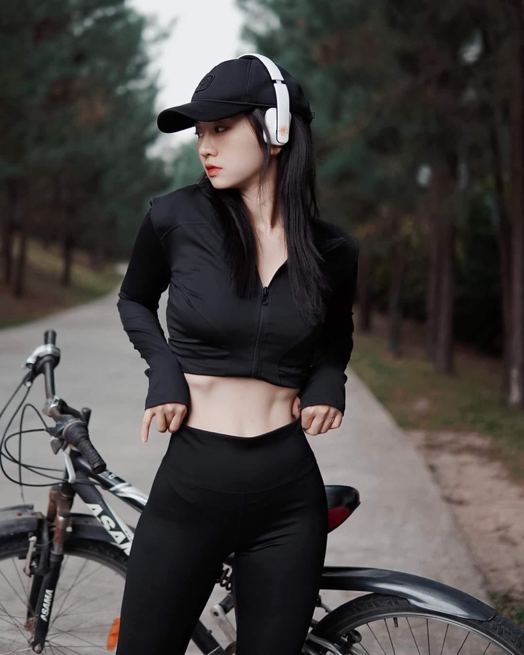 Lê Bống Gym - Top 10 Hoa hậu Thể thao 13