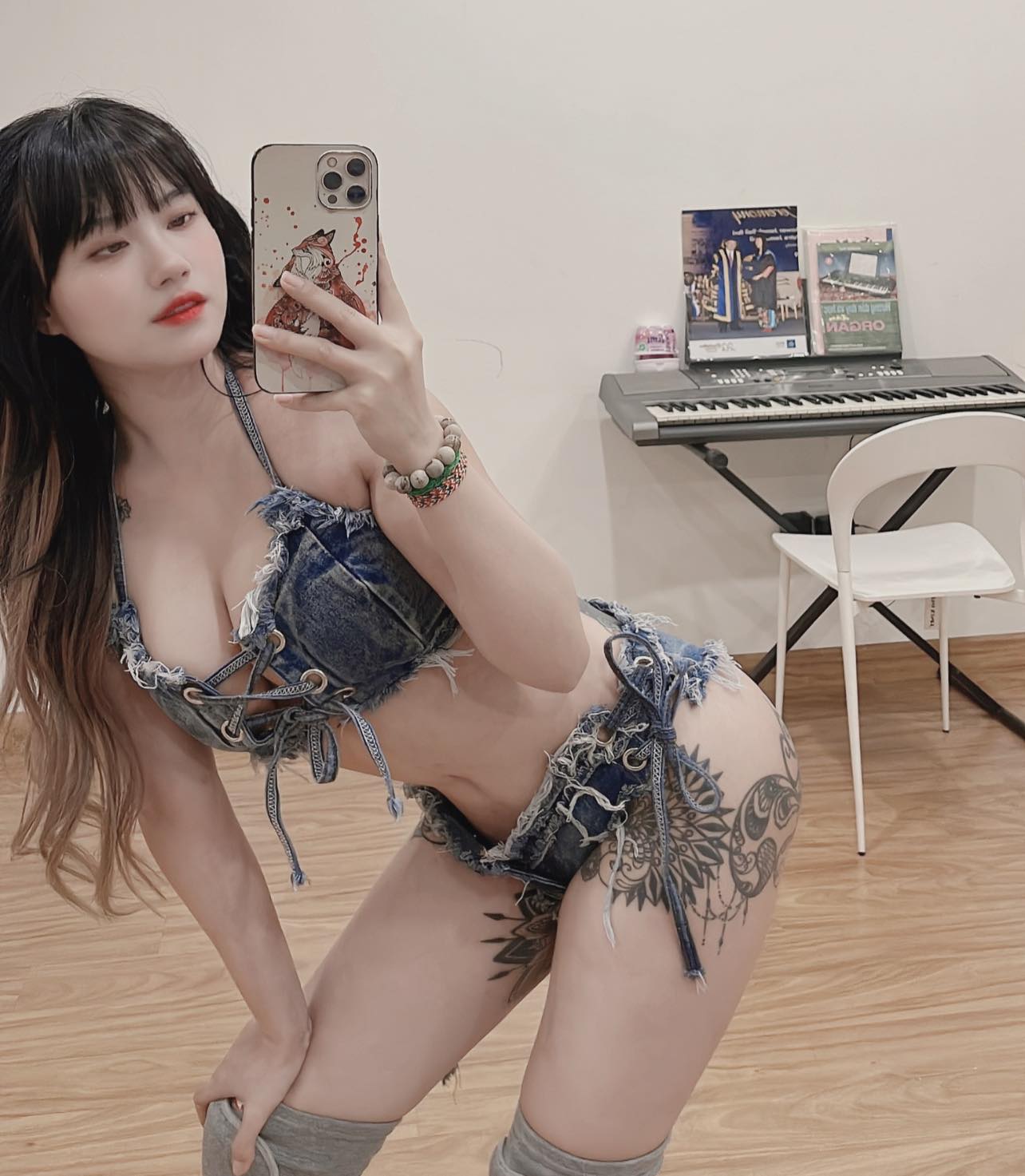 Linh Miu bikini 14