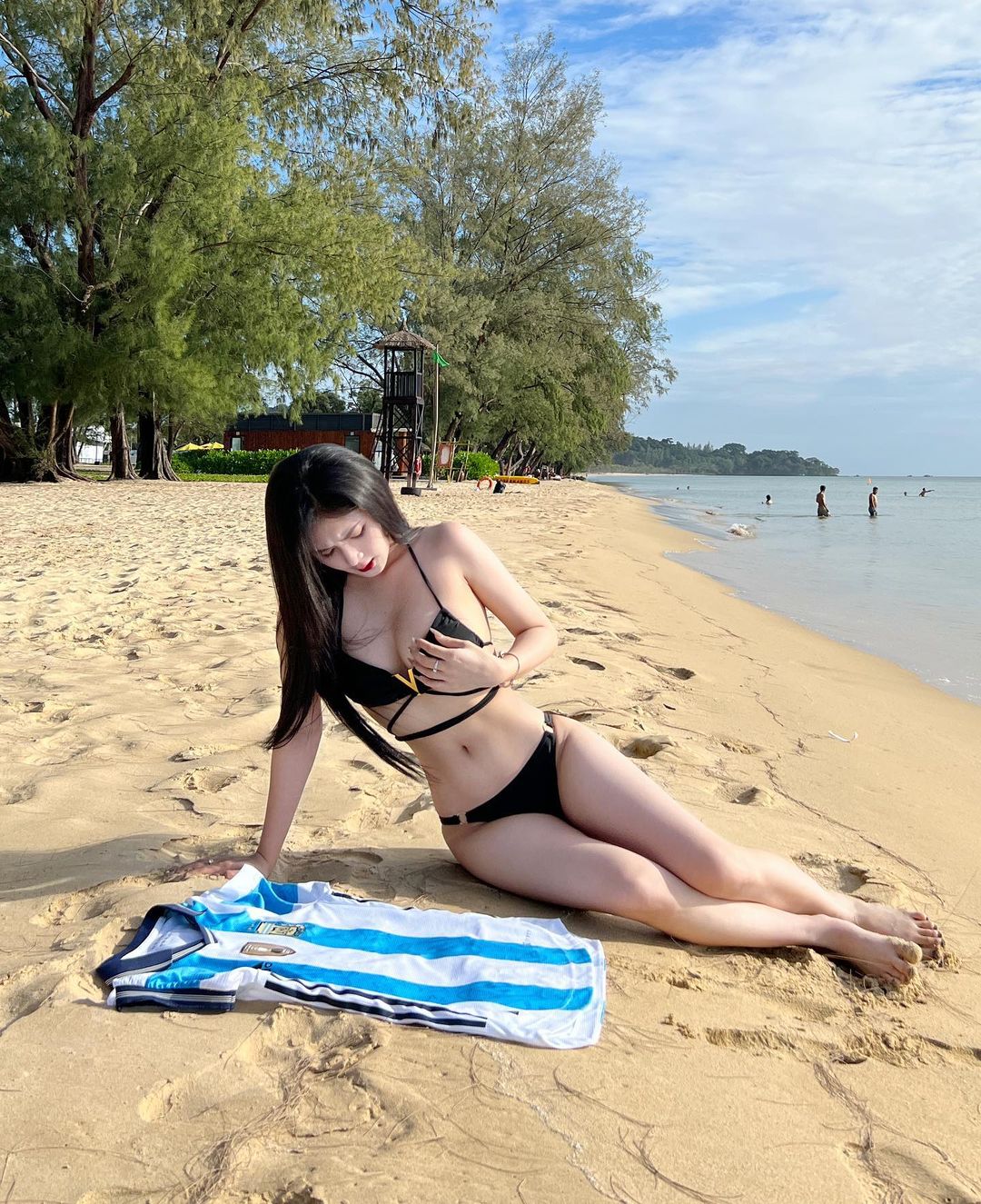 Quỳnh Alee bikini 9