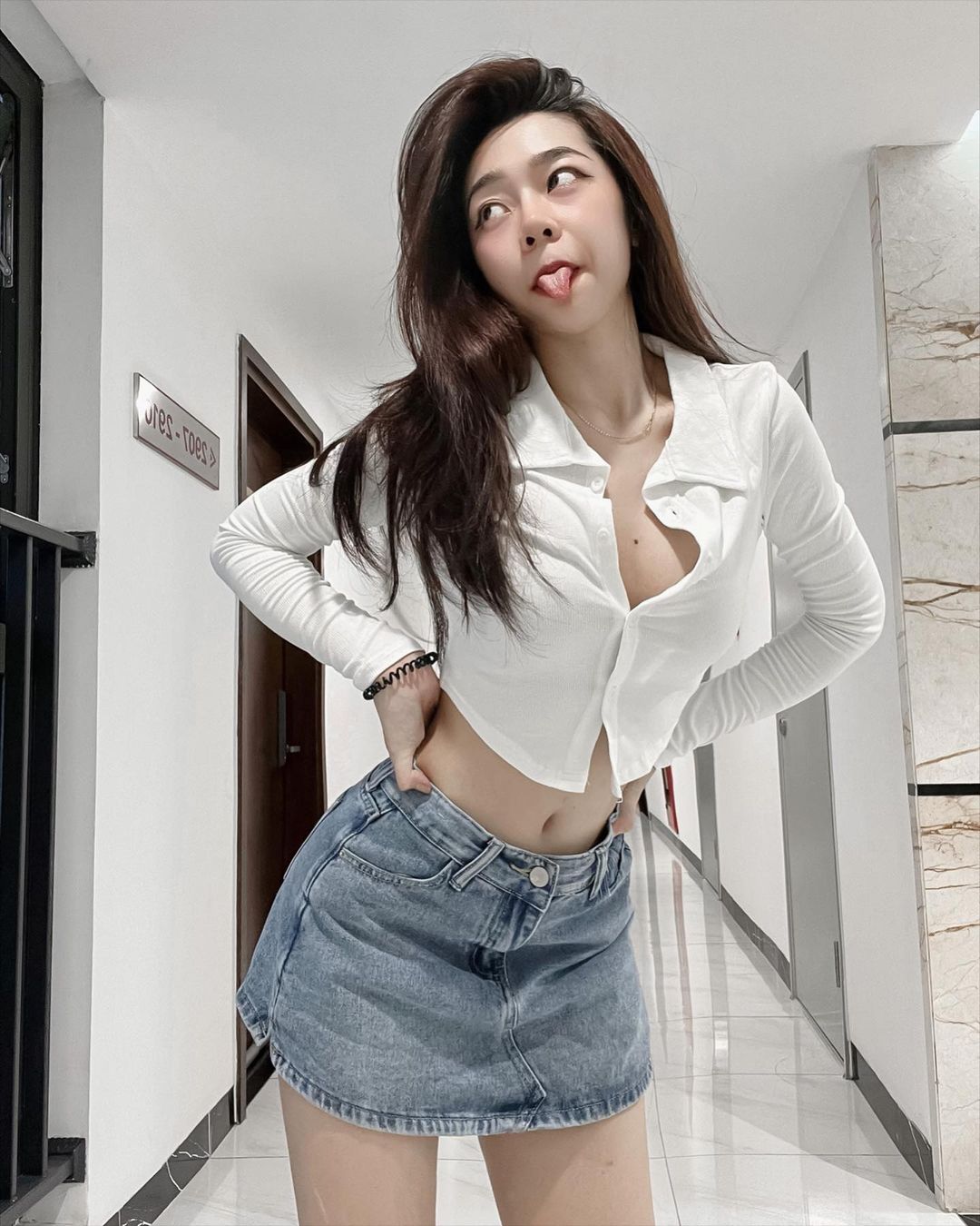 Nguyễn Bích Uyển My sex 16