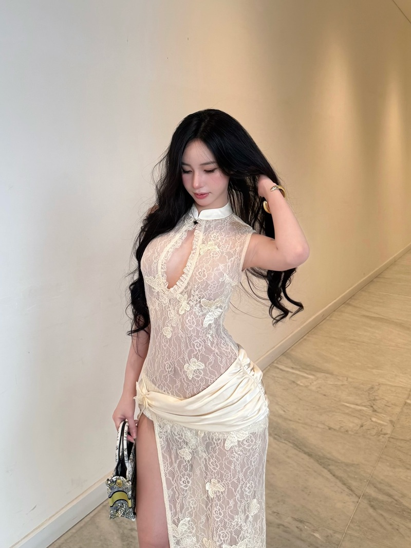 Ảnh Hotgirl Uyên Nii sục cặc khoái lạc