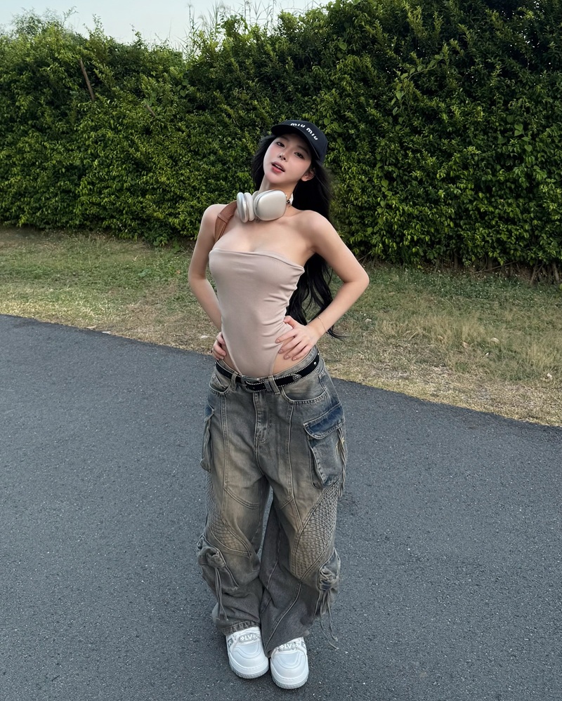 Ảnh Hotgirl Uyên Nii mặc đồ lót mỏng lộ hàng