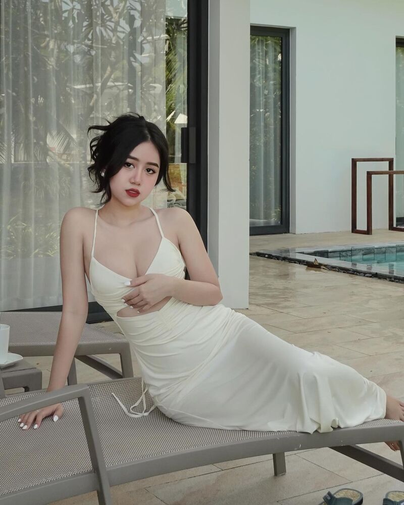 lê kim loan mặc bikini 14