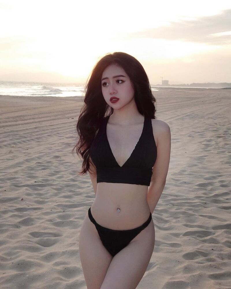 lê kim loan mặc bikini 11