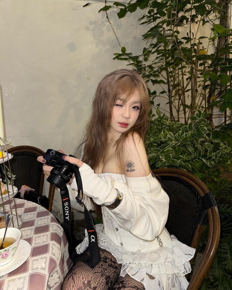 Hotgirl Pô 2K5 da trắng
