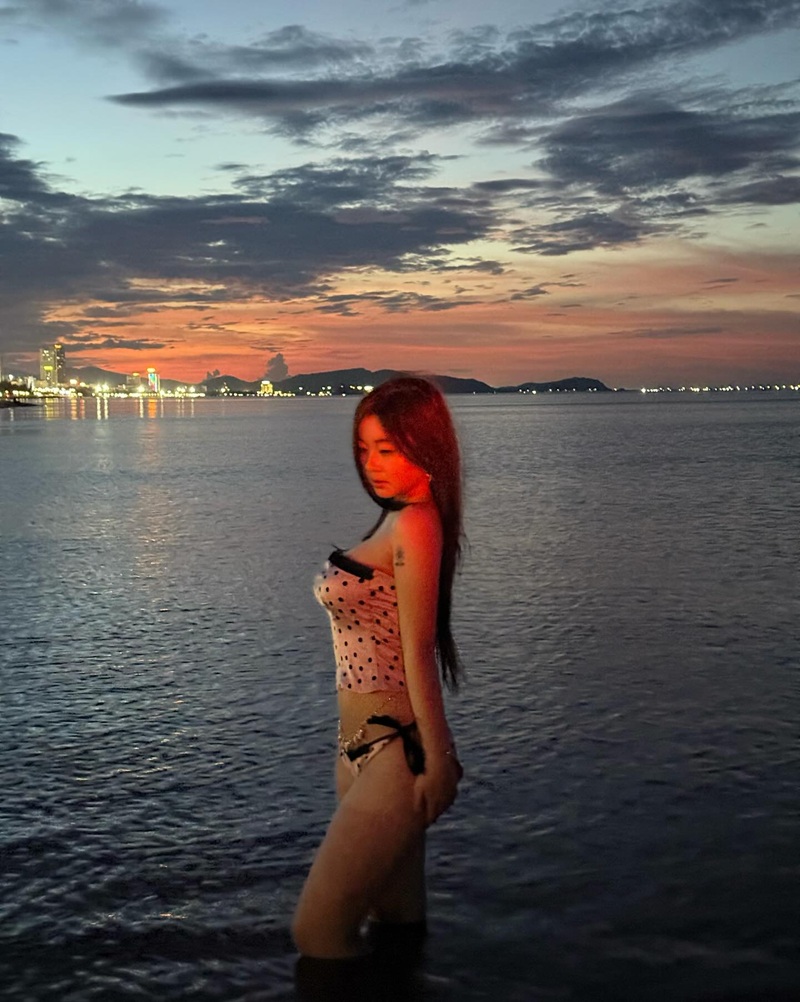 Hotgirl Pô 2K5 nụ cười rạng rỡ