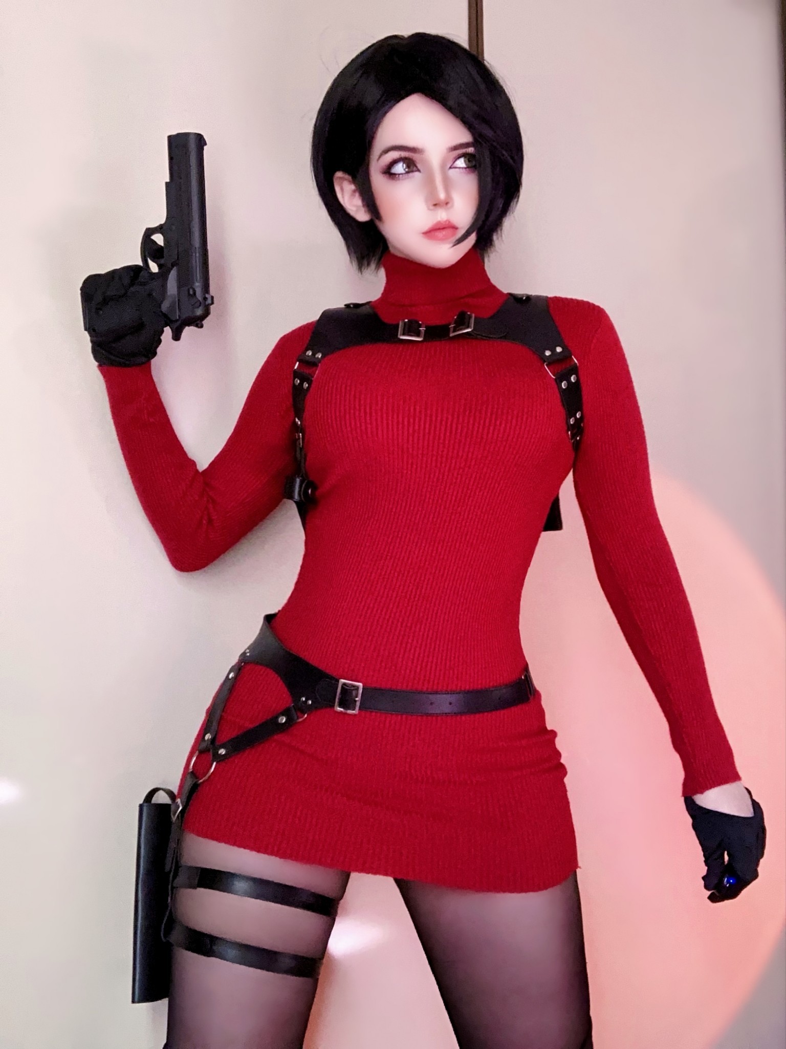 Gái xinh cosplay Ada Wong trong Resident Evil 3