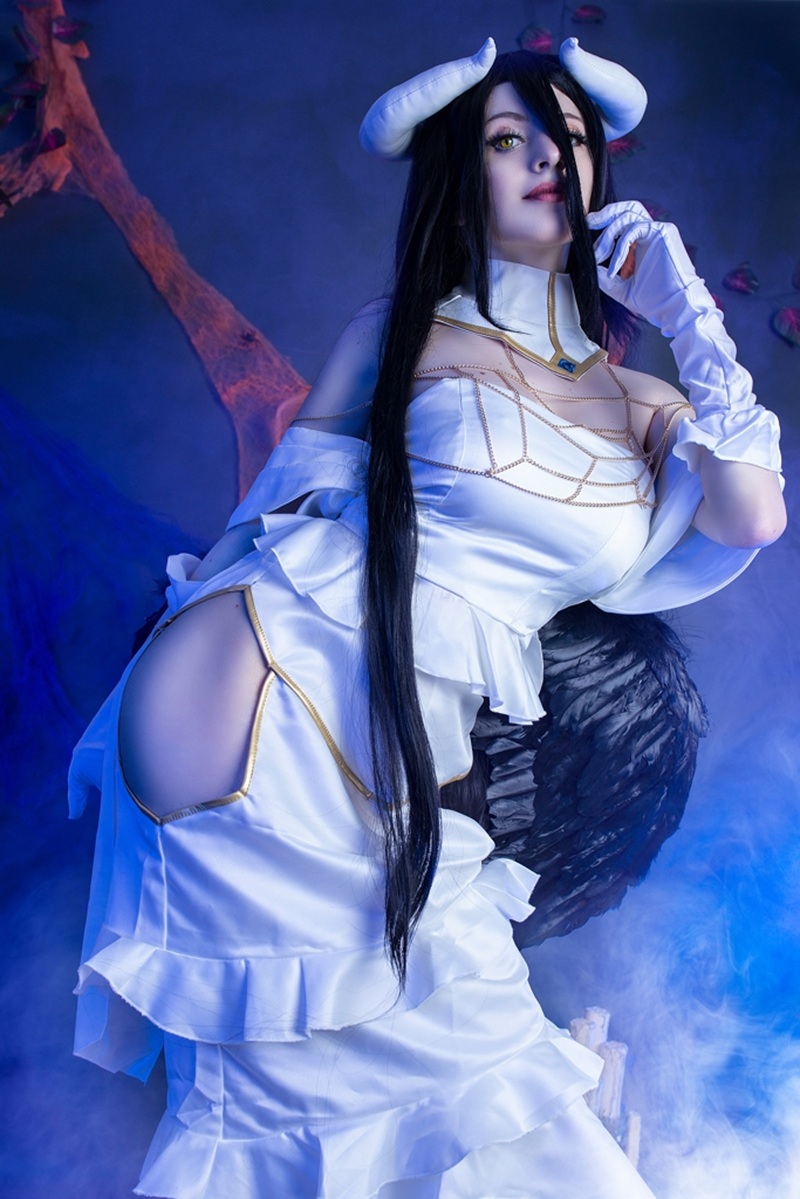 Ảnh Cosplay Albedo body sexy cực nóng bỏng