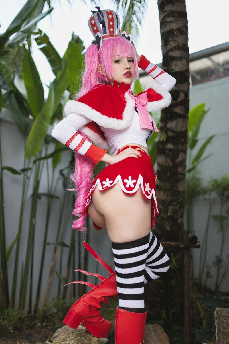 one piece cosplay perona

