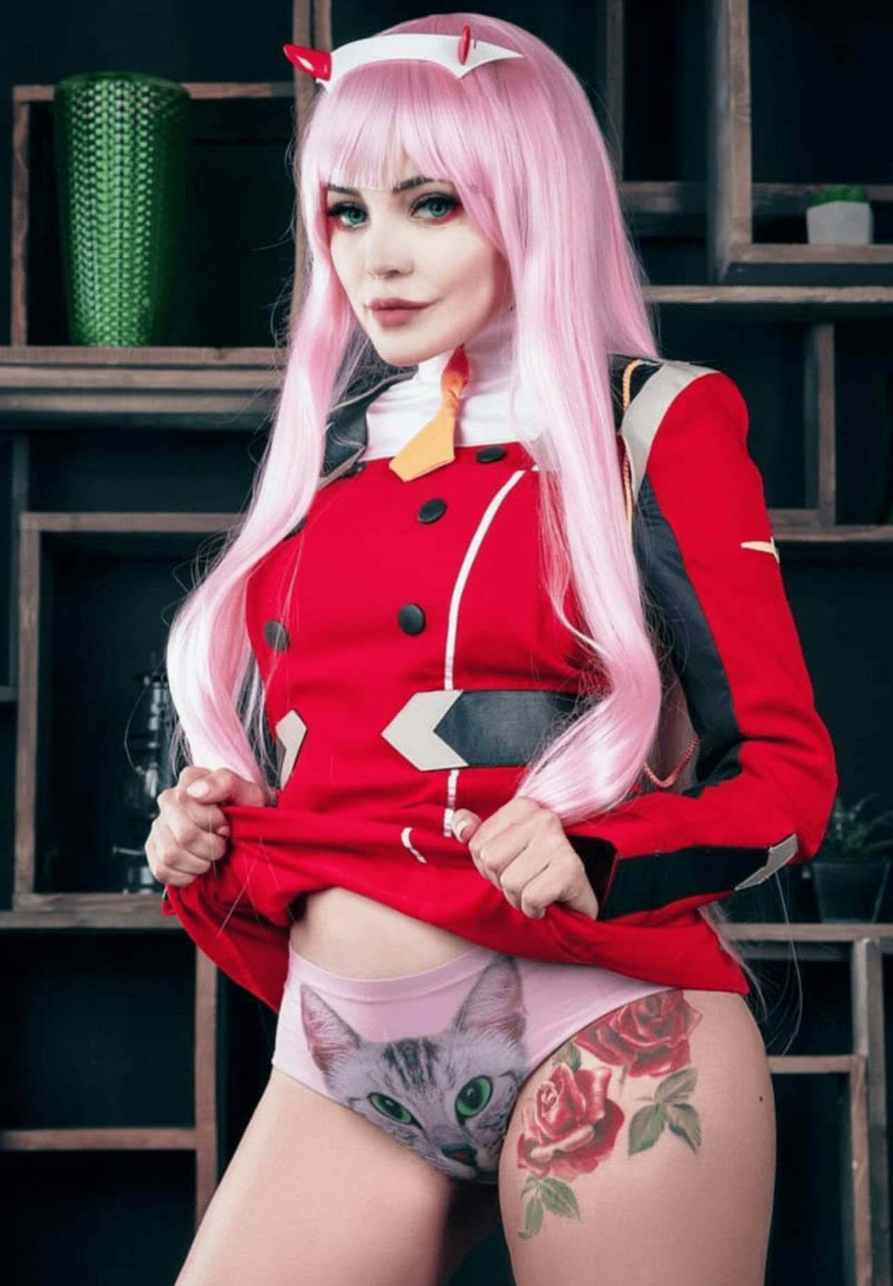 Thể loại cosplay Zero Two 18+ đầy táo bạo 