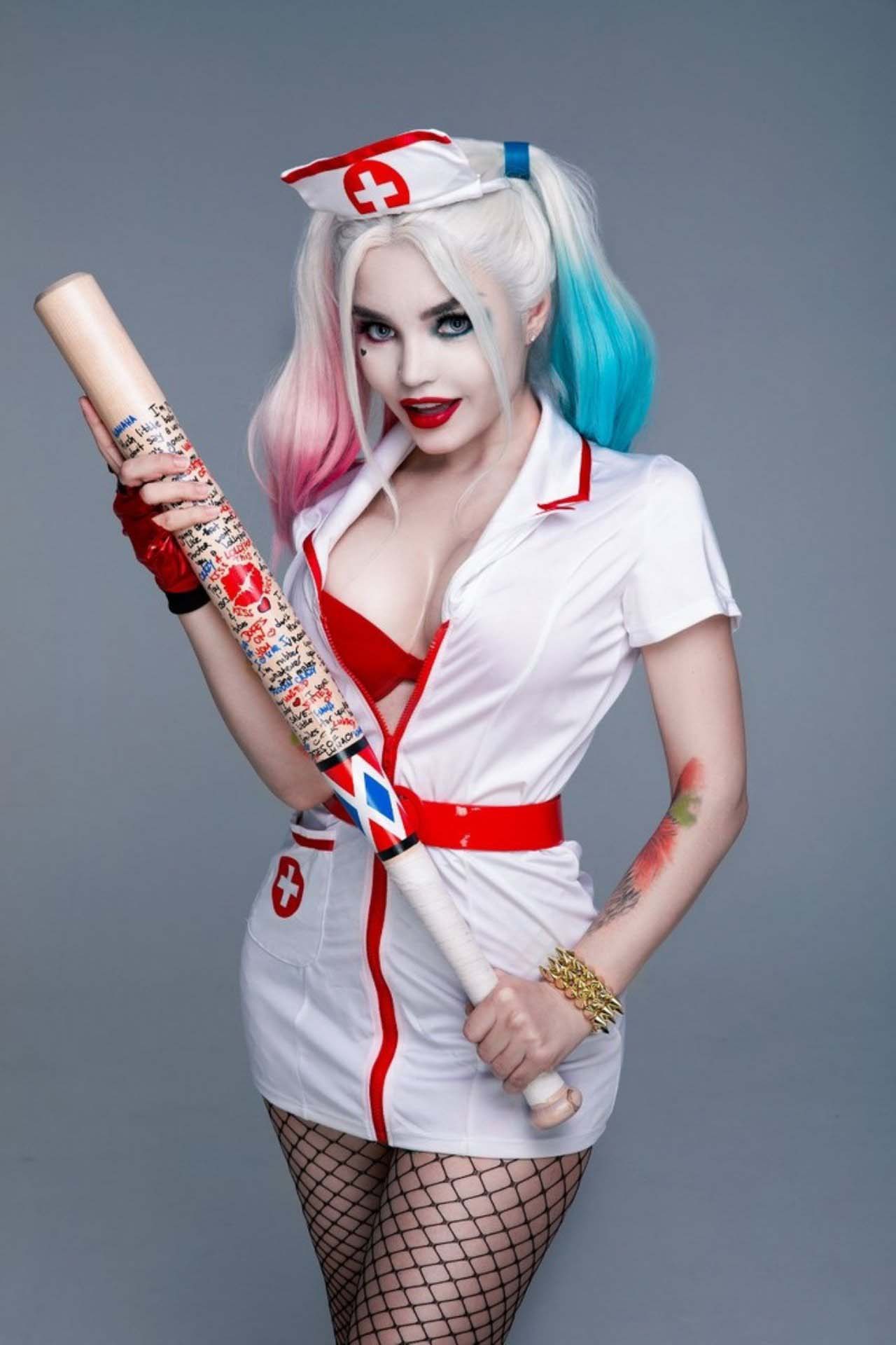 Tổng hợp các phiên bản cosplay Harley Quinn đầy gợi cảm 3