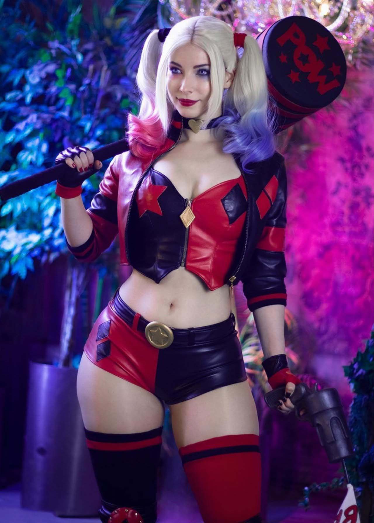 Tổng hợp các phiên bản cosplay Harley Quinn đầy gợi cảm