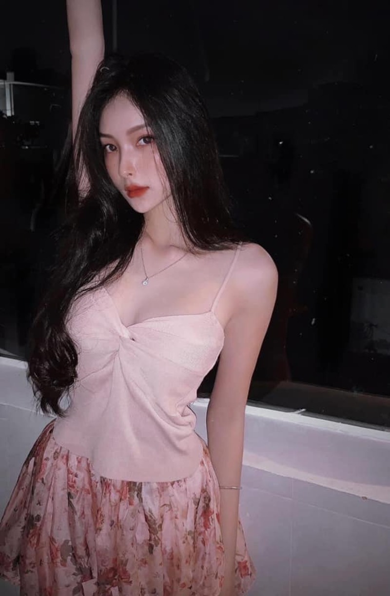 hot girl 2k2 viet nam