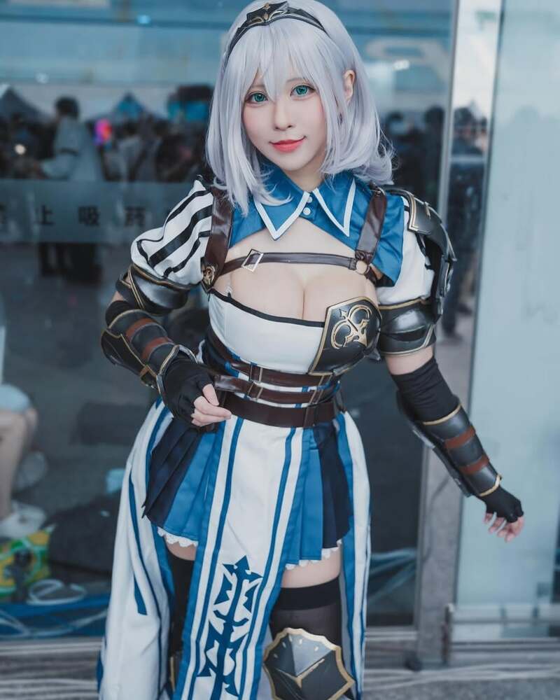 gái xinh cosplay nhân vật anime hentai