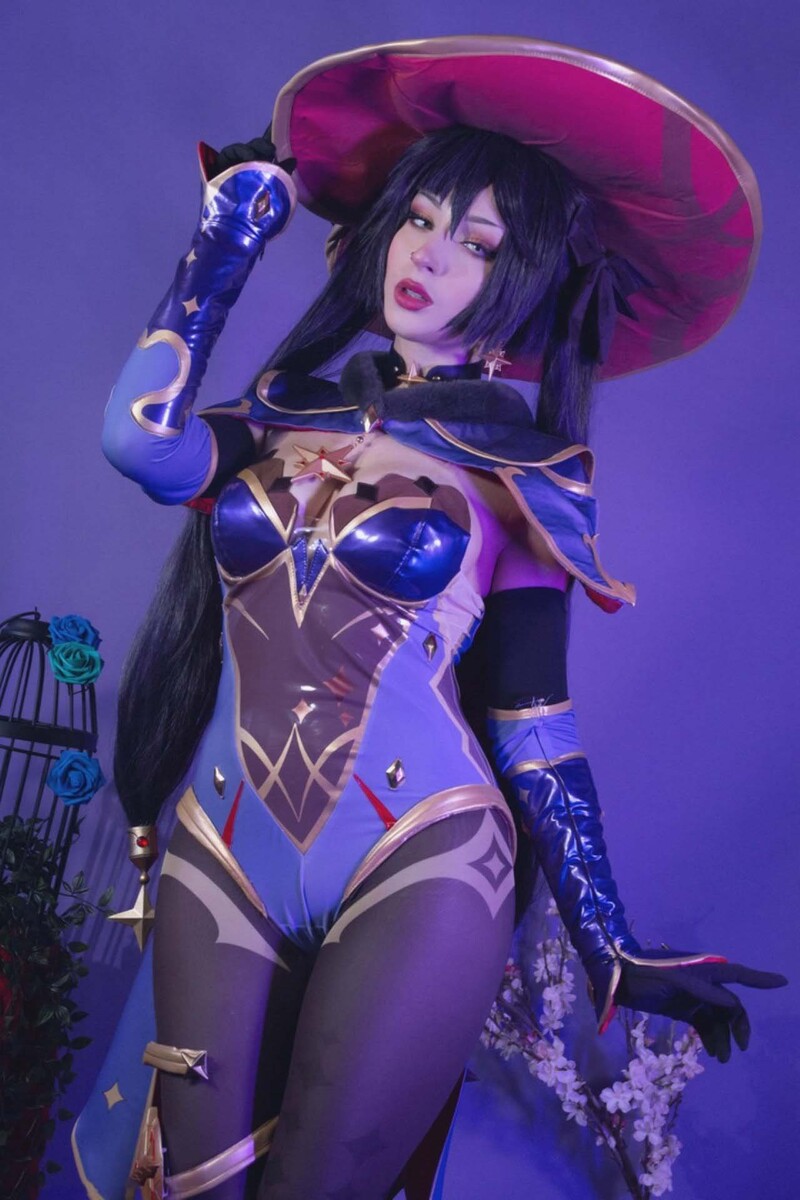 sex gái xinh cosplay nhân vật anime