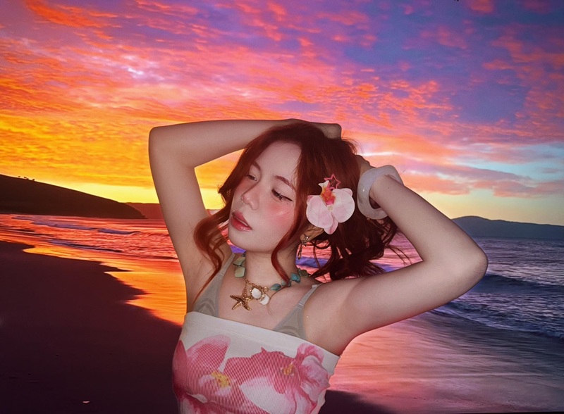 nữ streamer Sammy cùng thần thái dễ thương nổi bật