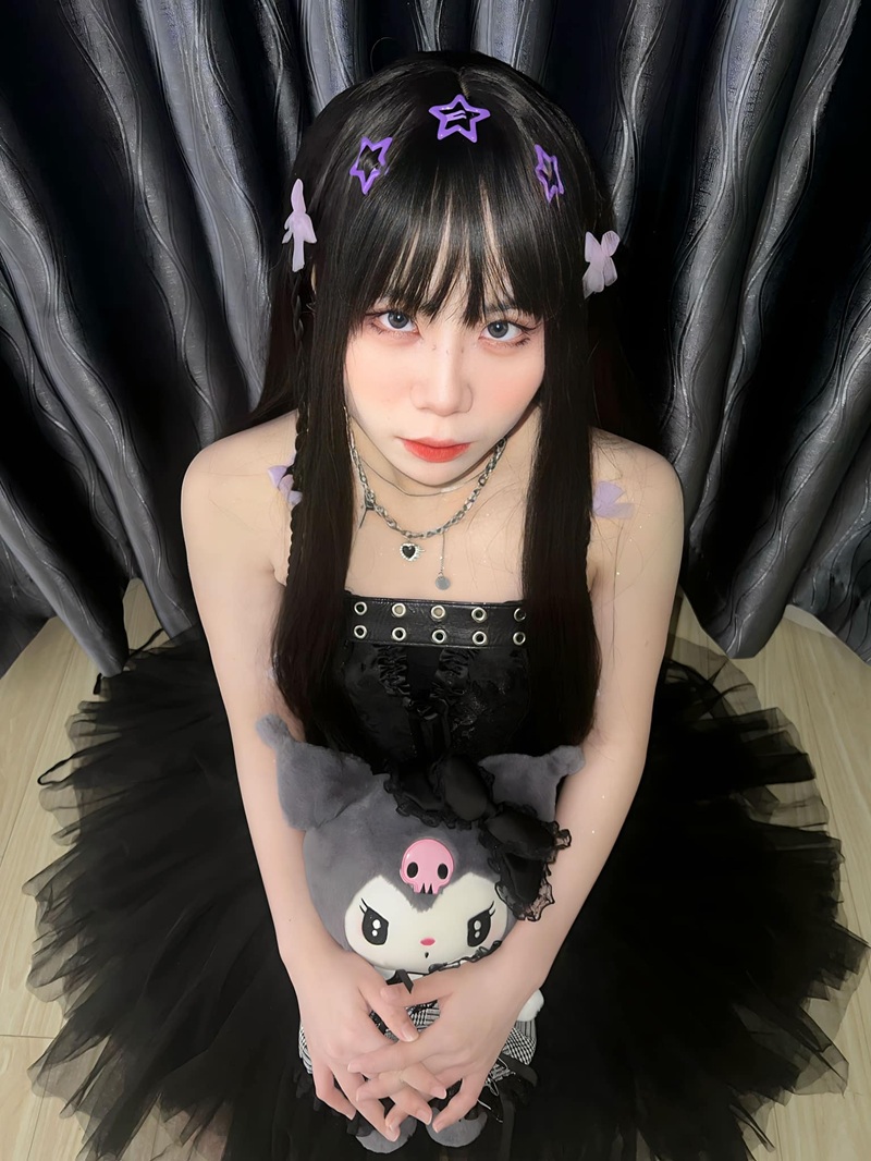 nữ streamer Sammy cùng phong cách đáng yêu cuốn hút