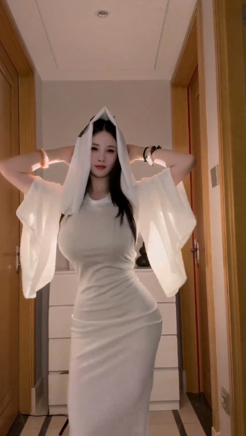cosplay ma nữ áo trắng xxx