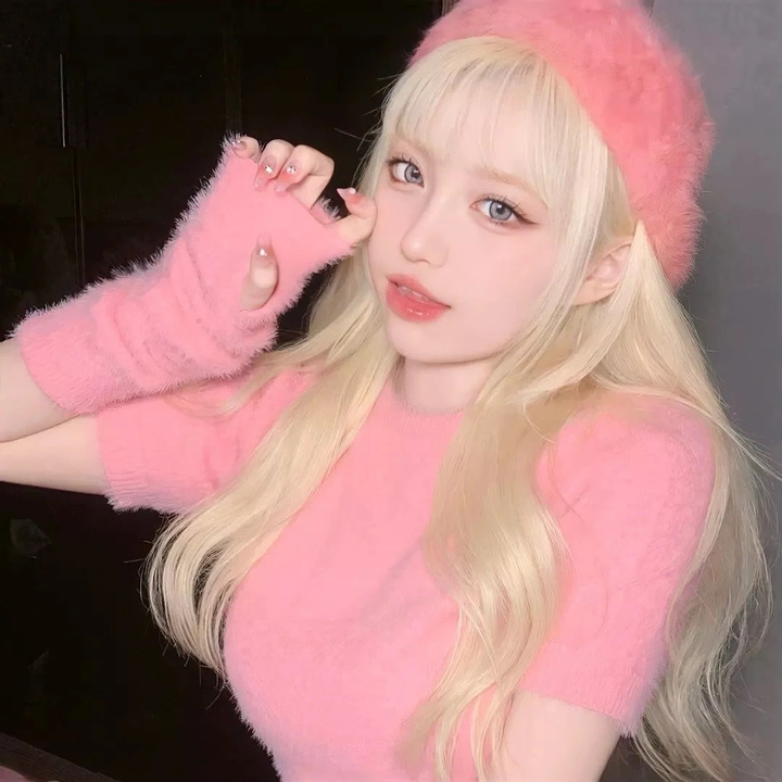 gái xinh mặc đồ pinky