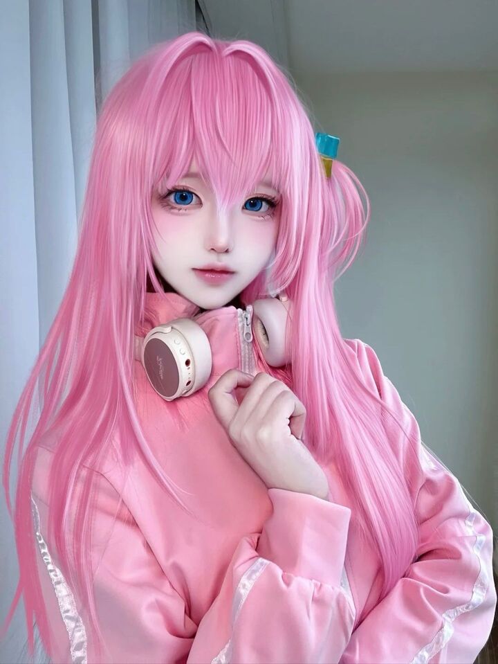 gái xinh mặc pinky anime