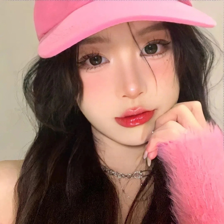 hình gái mặc pinky