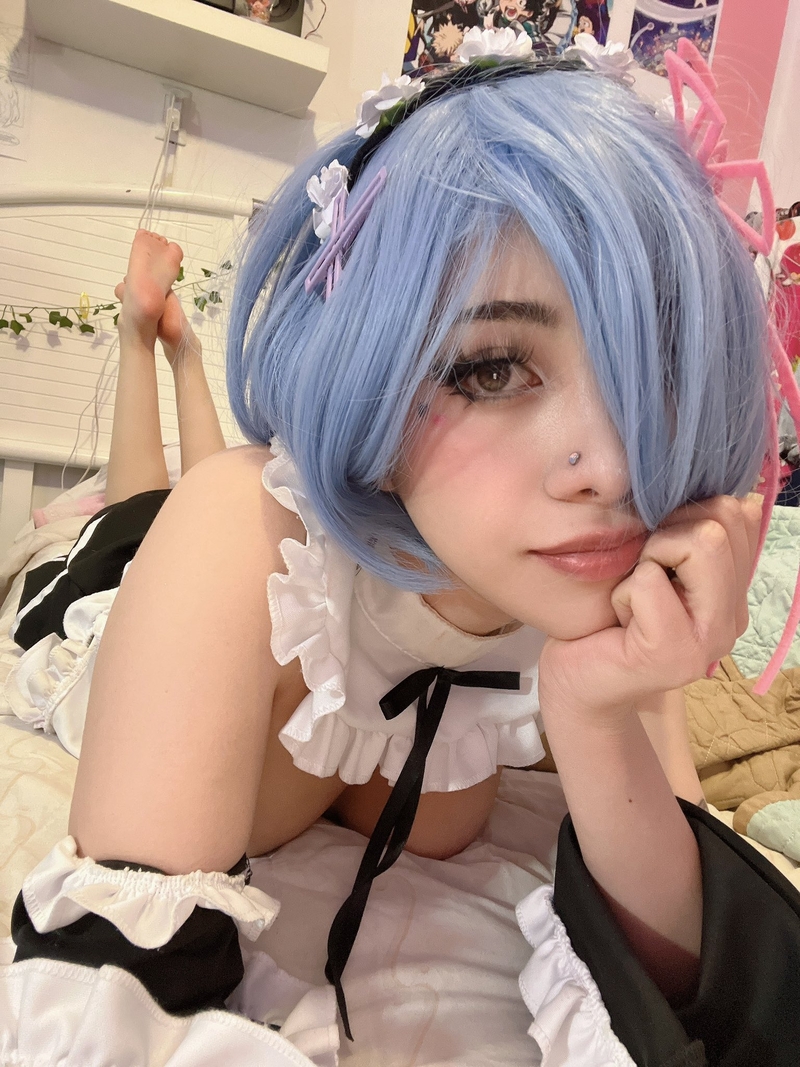 Ảnh Cosplay Rem Sexy Cực Mlem 5