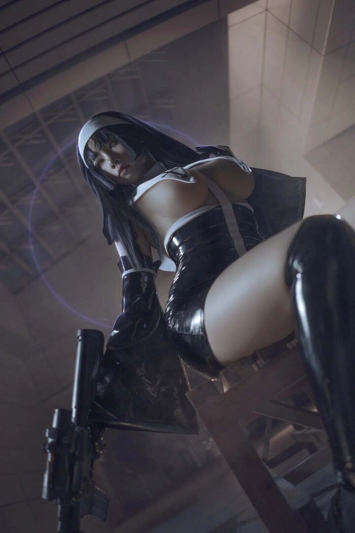 ảnh cosplay nun