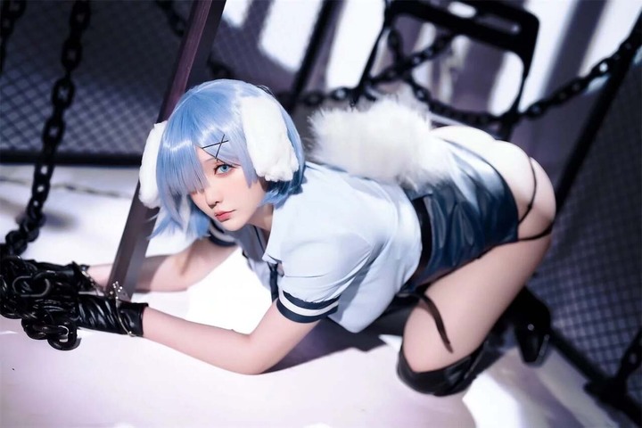 ảnh cosplay rem anime sexy