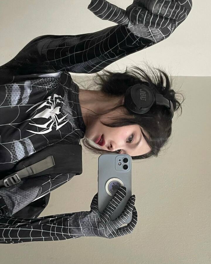 ảnh gái cosplay black spider girl sexy