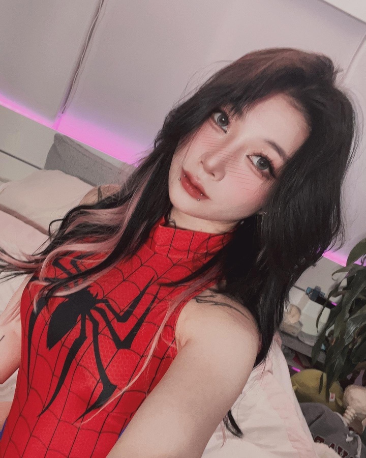 ảnh gái cosplay spider girl sexy