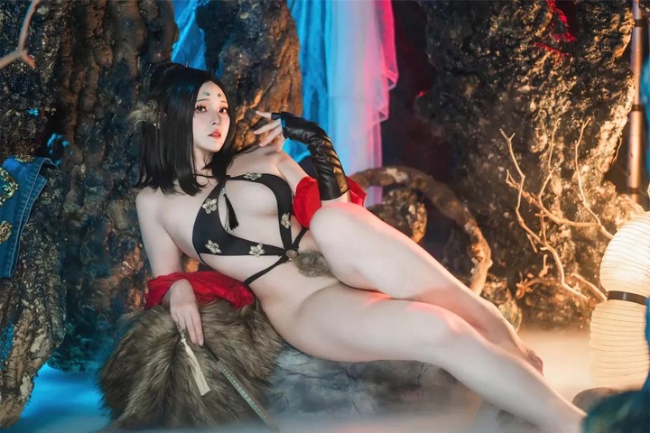 ảnh gái xinh cosplay cổ trang sexy