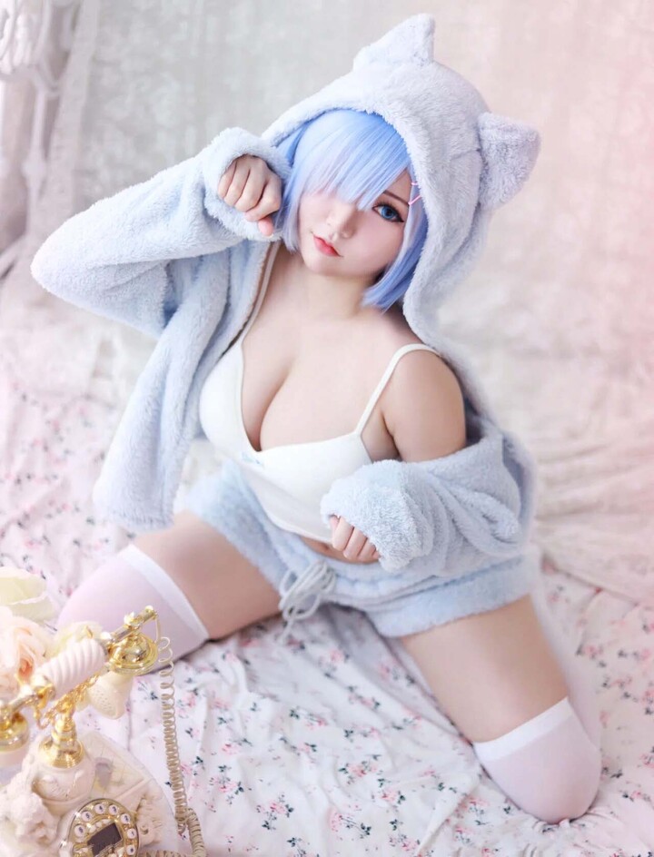 cosplay rem anime