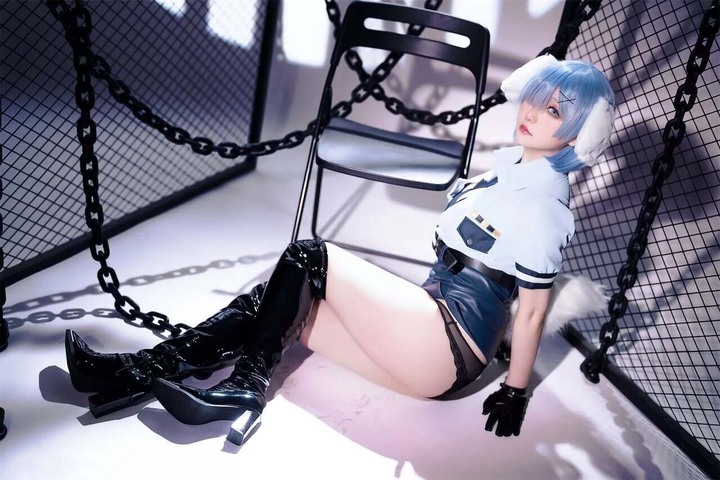 cosplay rem sexy