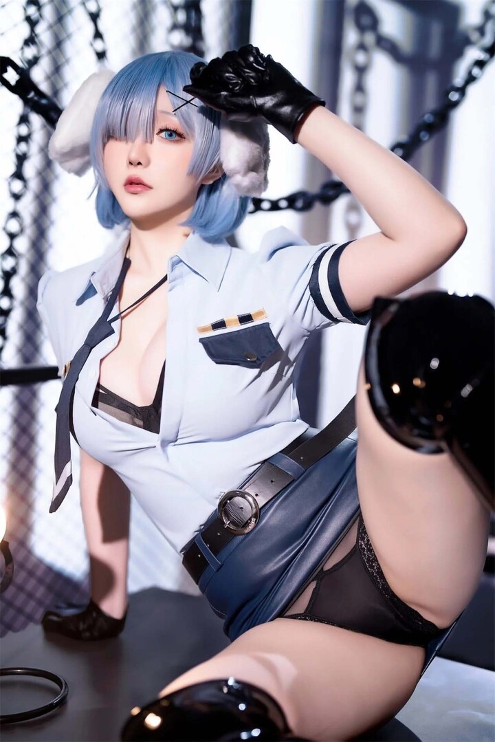 rem cosplay