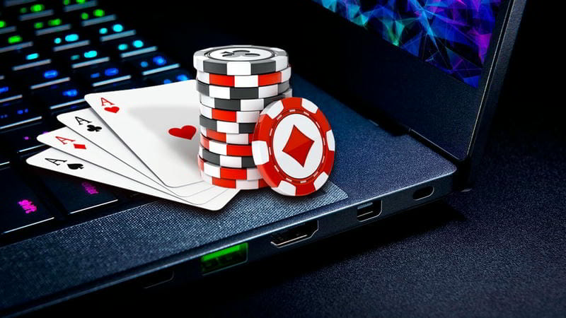Bàn Poker V9BET với giao diện trực quan, dễ tham gia.