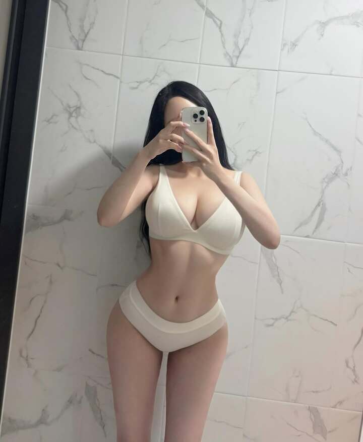 ảnh gái sexy che mặt