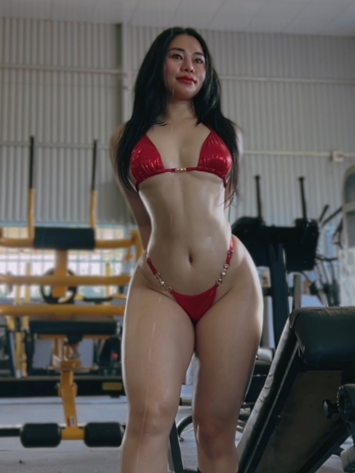 hình gai sexy