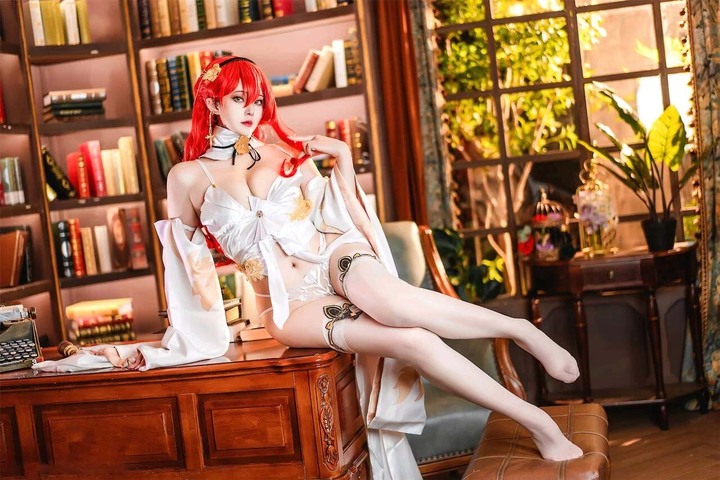 honkai star rail cosplay himeko sexy