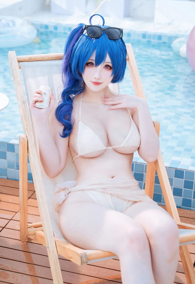 Mọng nước và gợi tình chính là Gái Xinh Cosplay Bikini