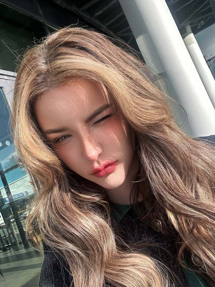 Jessie Vard là một người mẫu gốc Ireland nhưng lại gây tiếng vang mạnh mẽ tại Thái Lan nhờ vẻ đẹp lai quyến rũ và phong cách đầy táo bạo.